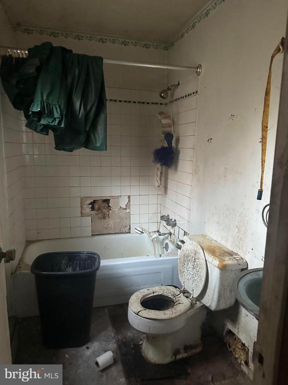 Broad Run, Virginia, 20137, United States, 3 Bedrooms Bedrooms, ,1 BathroomBathrooms,Residential,For Sale,1980432