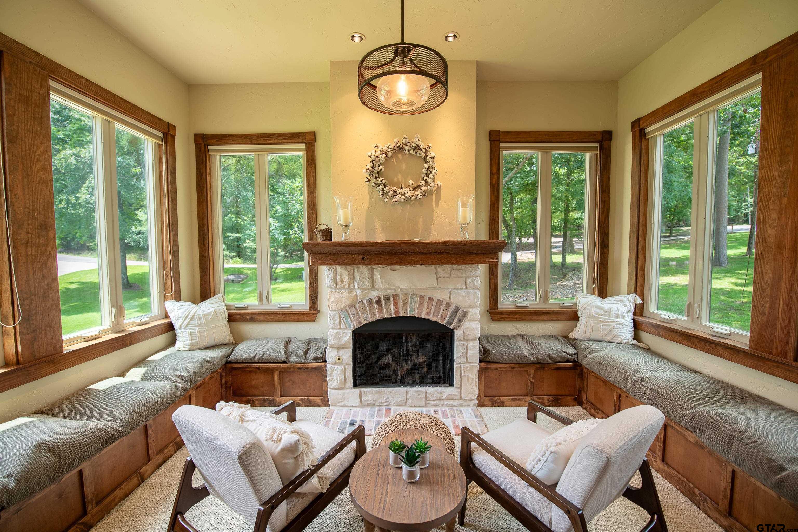 Scroggins, Texas, 75480, United States, 4 Bedrooms Bedrooms, ,5 BathroomsBathrooms,Residential,For Sale,1981840