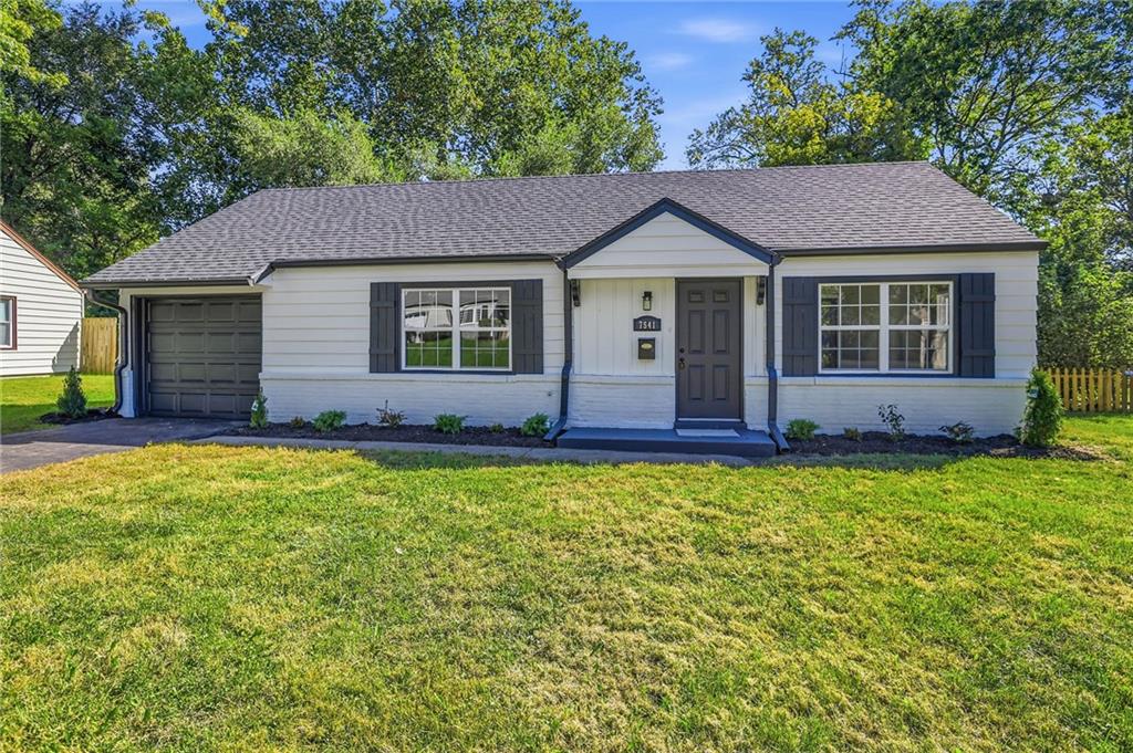 Rainbow Dr, Prairie Village, KS 66208