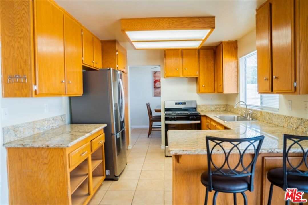 Palmdale, California, 93550, United States, 3 Bedrooms Bedrooms, ,3 BathroomsBathrooms,Residential,For Sale,1994563