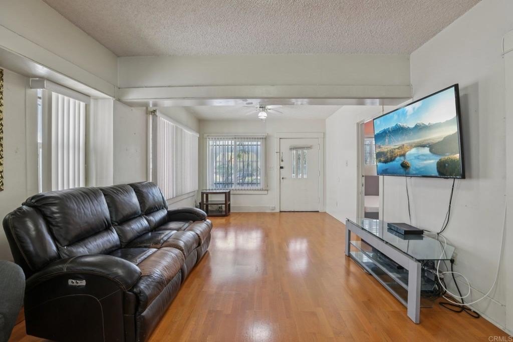 Los Angeles, California, 90038, United States, 3 Bedrooms Bedrooms, ,2 BathroomsBathrooms,Residential,For Sale,1925256
