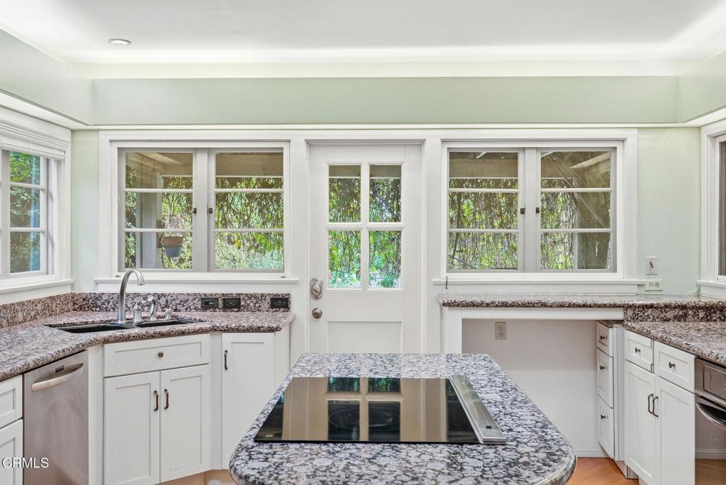 Pasadena, California, 91104, United States, 3 Bedrooms Bedrooms, ,1 BathroomBathrooms,Residential,For Sale,1993428