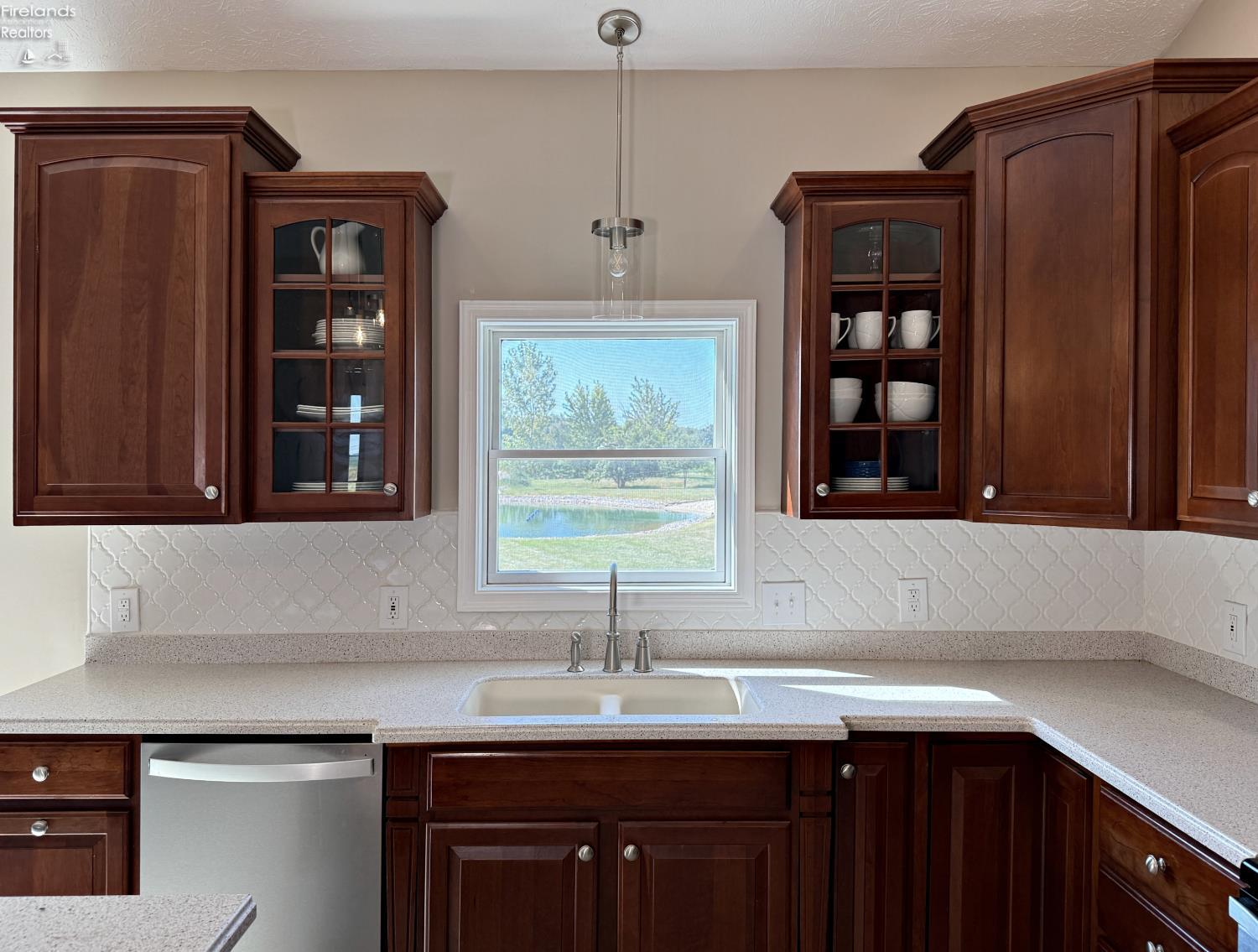 McComb, Ohio, 45858, United States, 4 Bedrooms Bedrooms, ,4 BathroomsBathrooms,Residential,For Sale,1978149