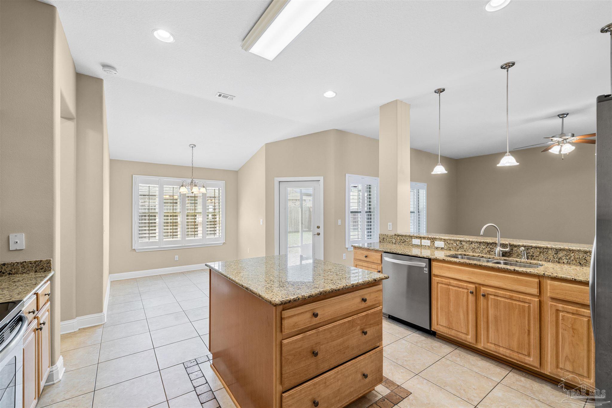 Navarre, Florida, 32566, United States, 4 Bedrooms Bedrooms, ,3 BathroomsBathrooms,Residential,For Sale,1892074