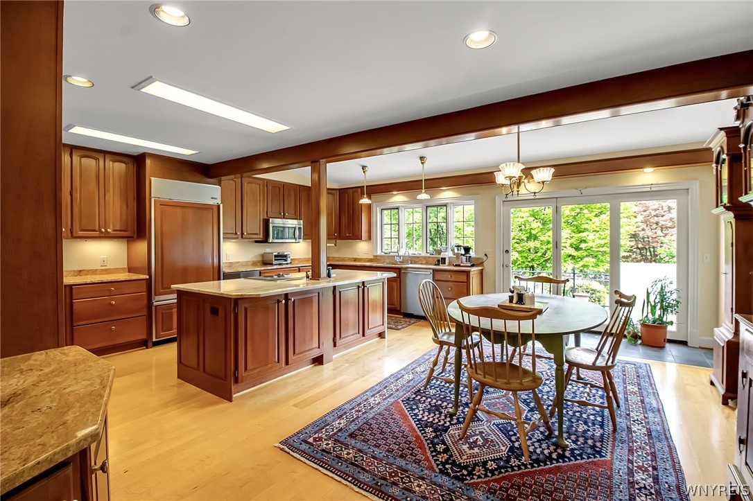 Amherst, New York, 14221, United States, 4 Bedrooms Bedrooms, ,3 BathroomsBathrooms,Residential,For Sale,2048049
