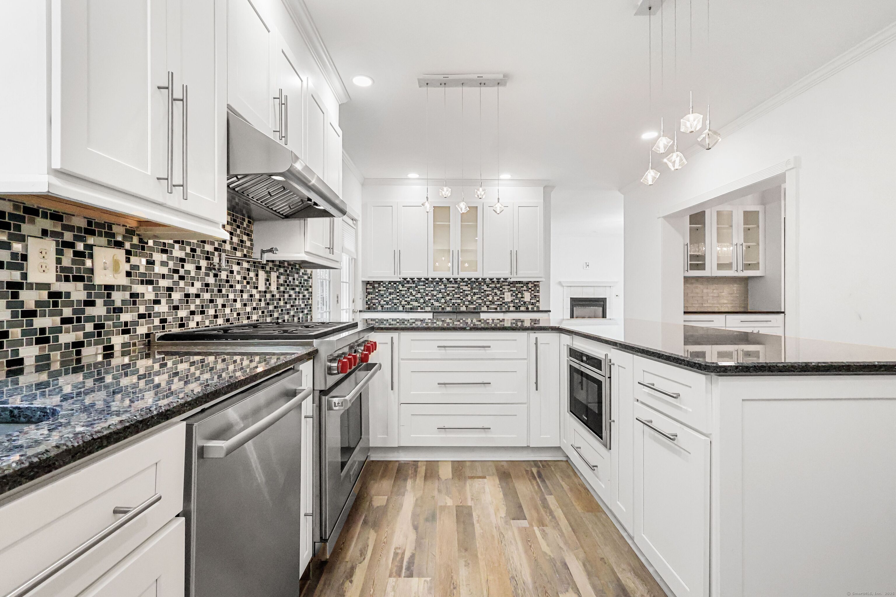 Newtown, Connecticut, 06470, United States, 5 Bedrooms Bedrooms, ,5 BathroomsBathrooms,Residential,For Sale,1960468