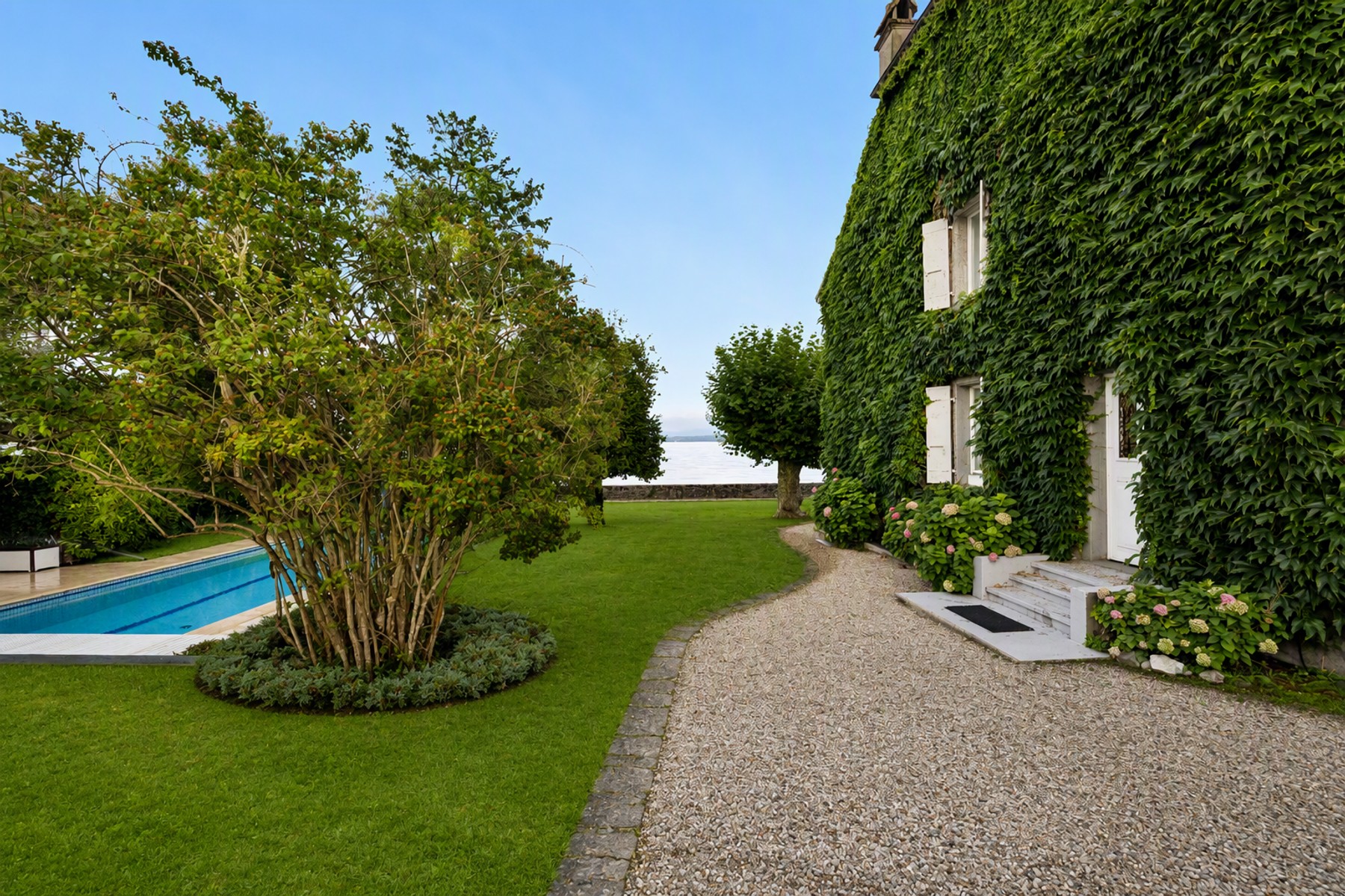  An extraordinary waterfront property - 物件實景