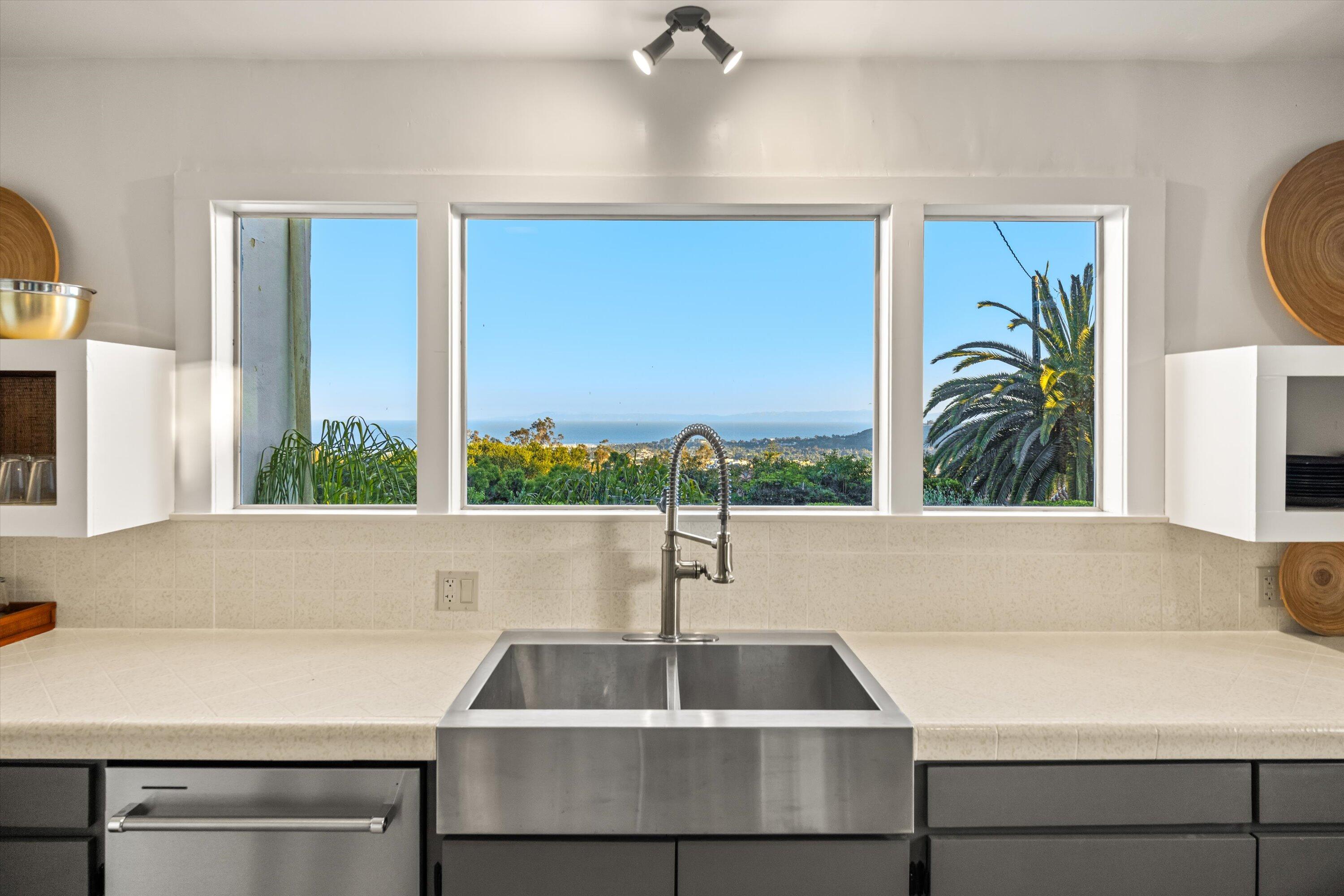 Santa Barbara, California, 93103, United States, 5 Bedrooms Bedrooms, ,5 BathroomsBathrooms,Residential,For Sale,1910824