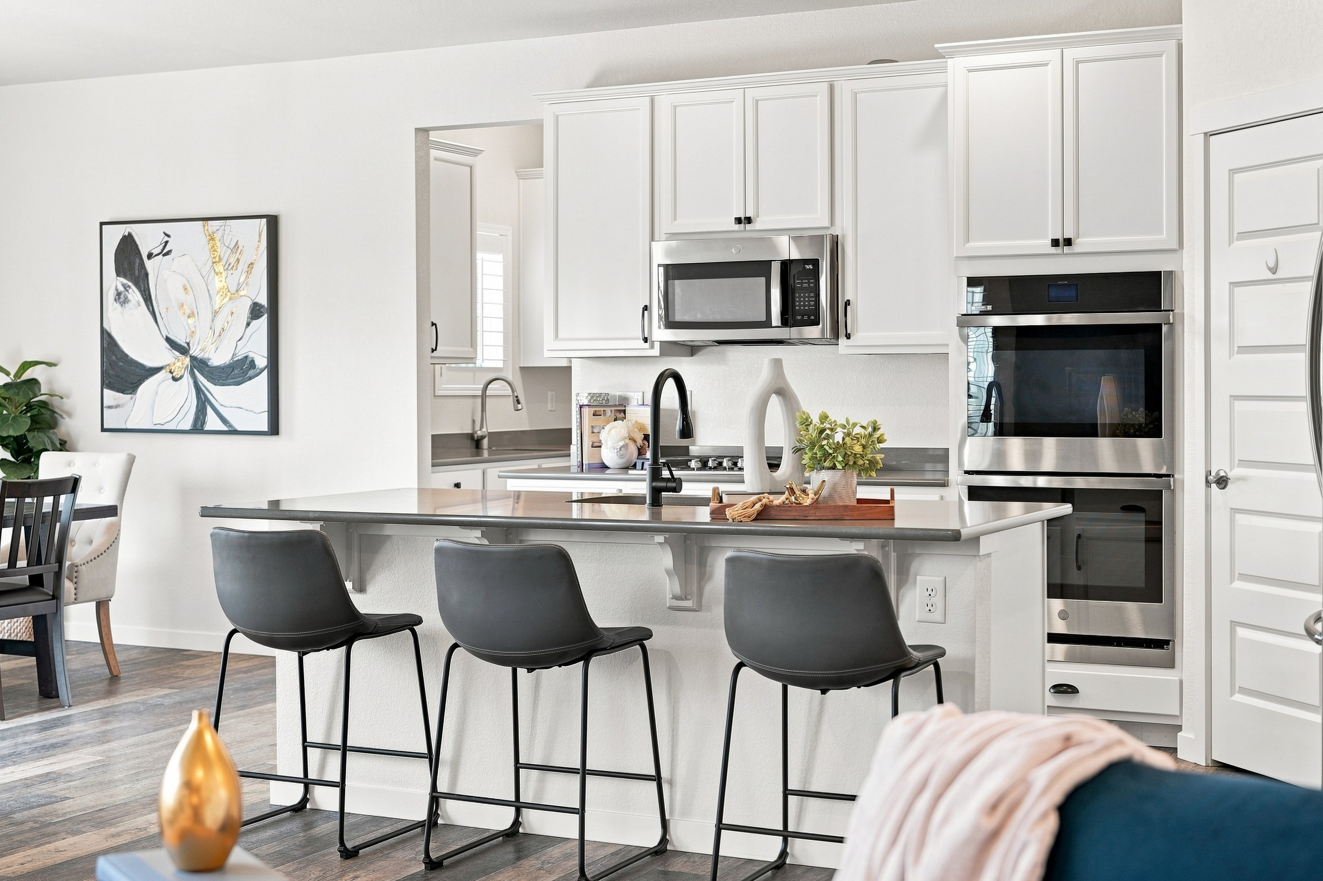 Modern Comfort Meets Everyday Function at 1123 Ibex Drive - 物件實景
