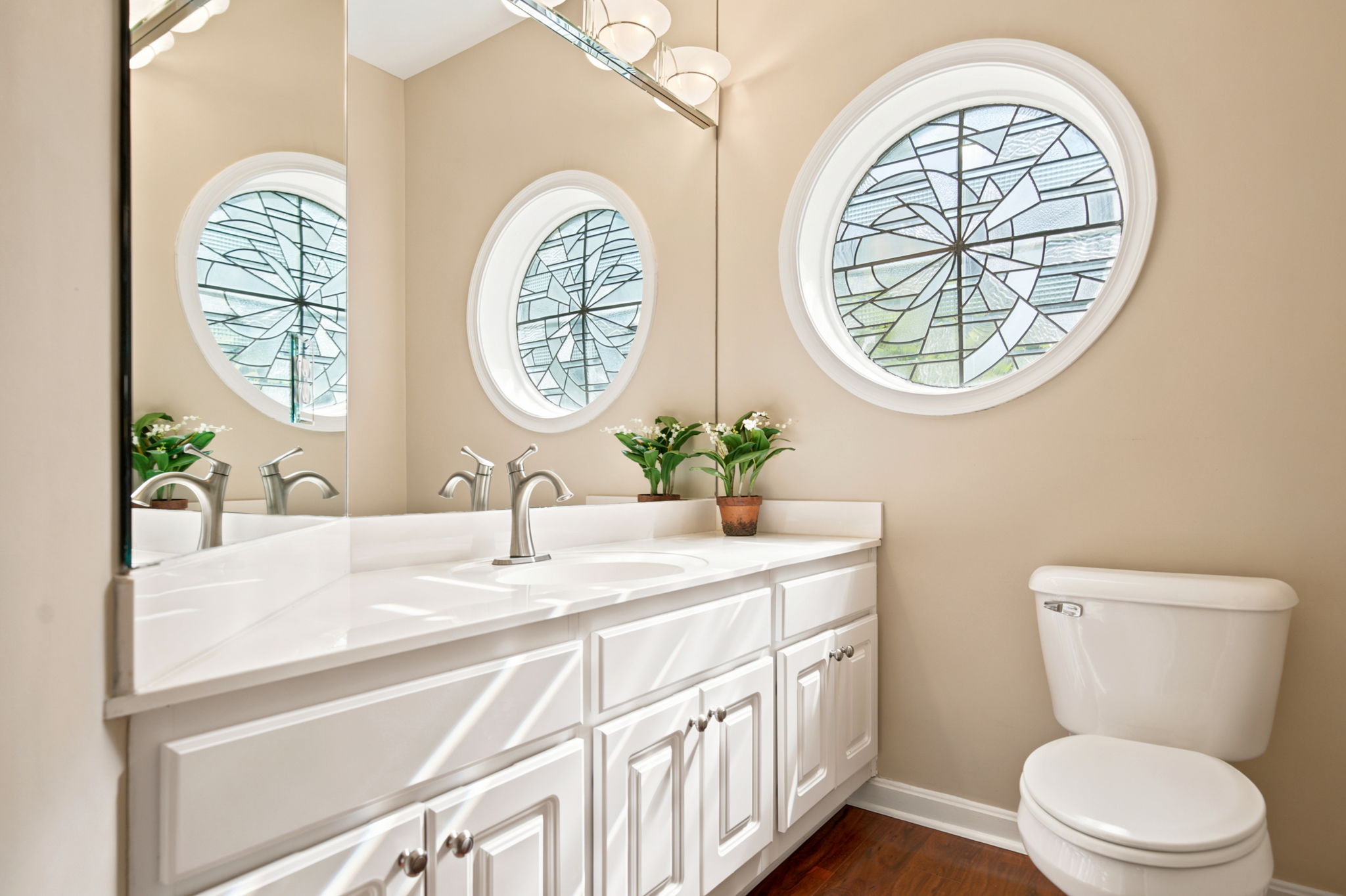  5403 Indian Woods Drive, Louisville, KY 40207 - 物件實景