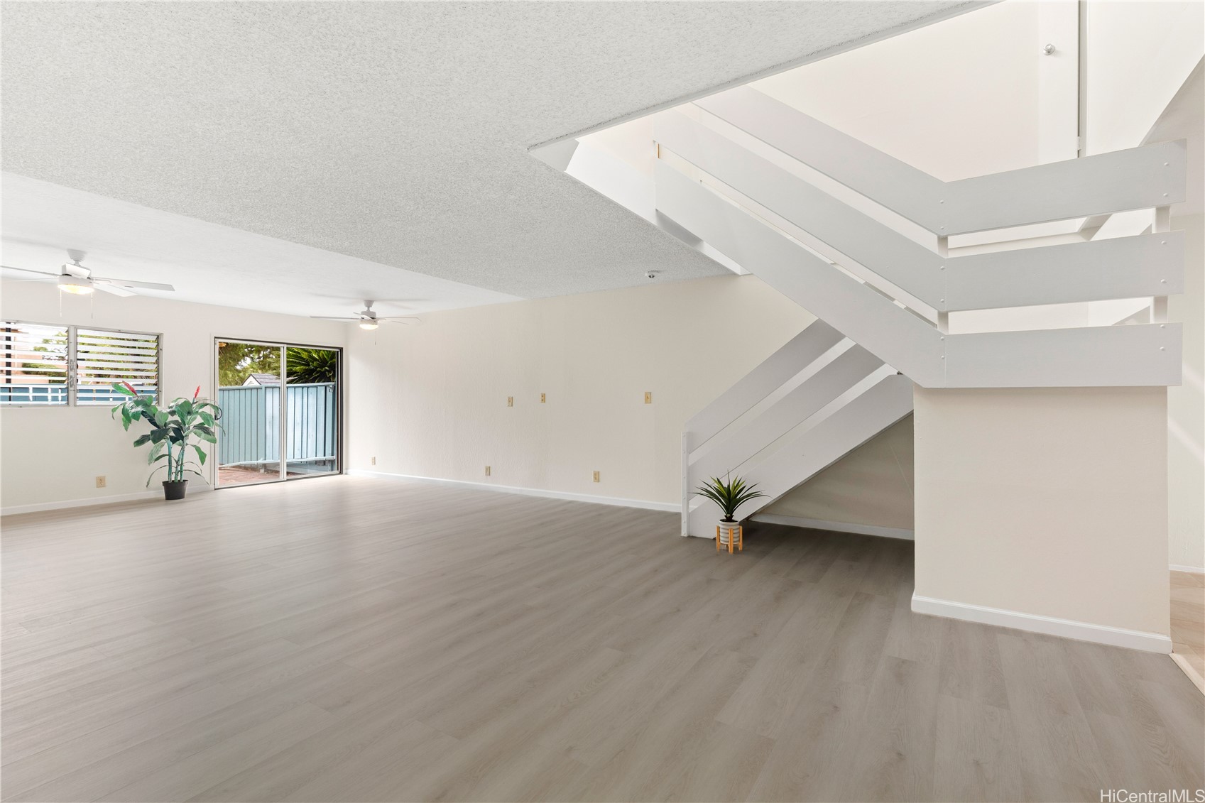 Mililani, Hawaii, 96789, United States, 3 Bedrooms Bedrooms, ,3 BathroomsBathrooms,Residential,For Sale,1911059