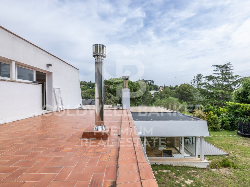 Cerdanyola del Vallès, Catalonia, ES, 4 Bedrooms Bedrooms, ,3 BathroomsBathrooms,Residential,For Sale,1856744