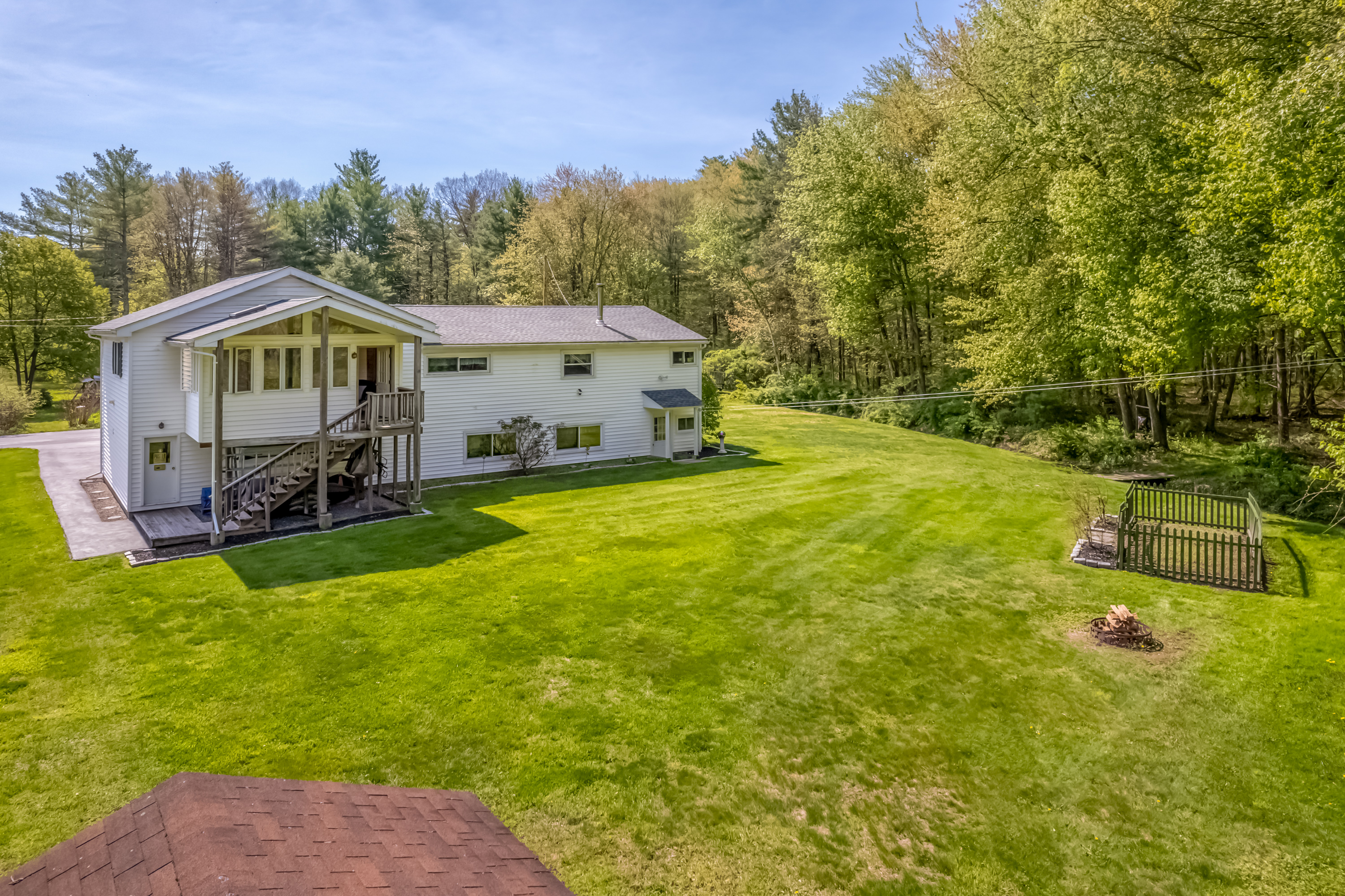  110 Cottontail Lane, Woodstock, NY 12498 - 物件實景