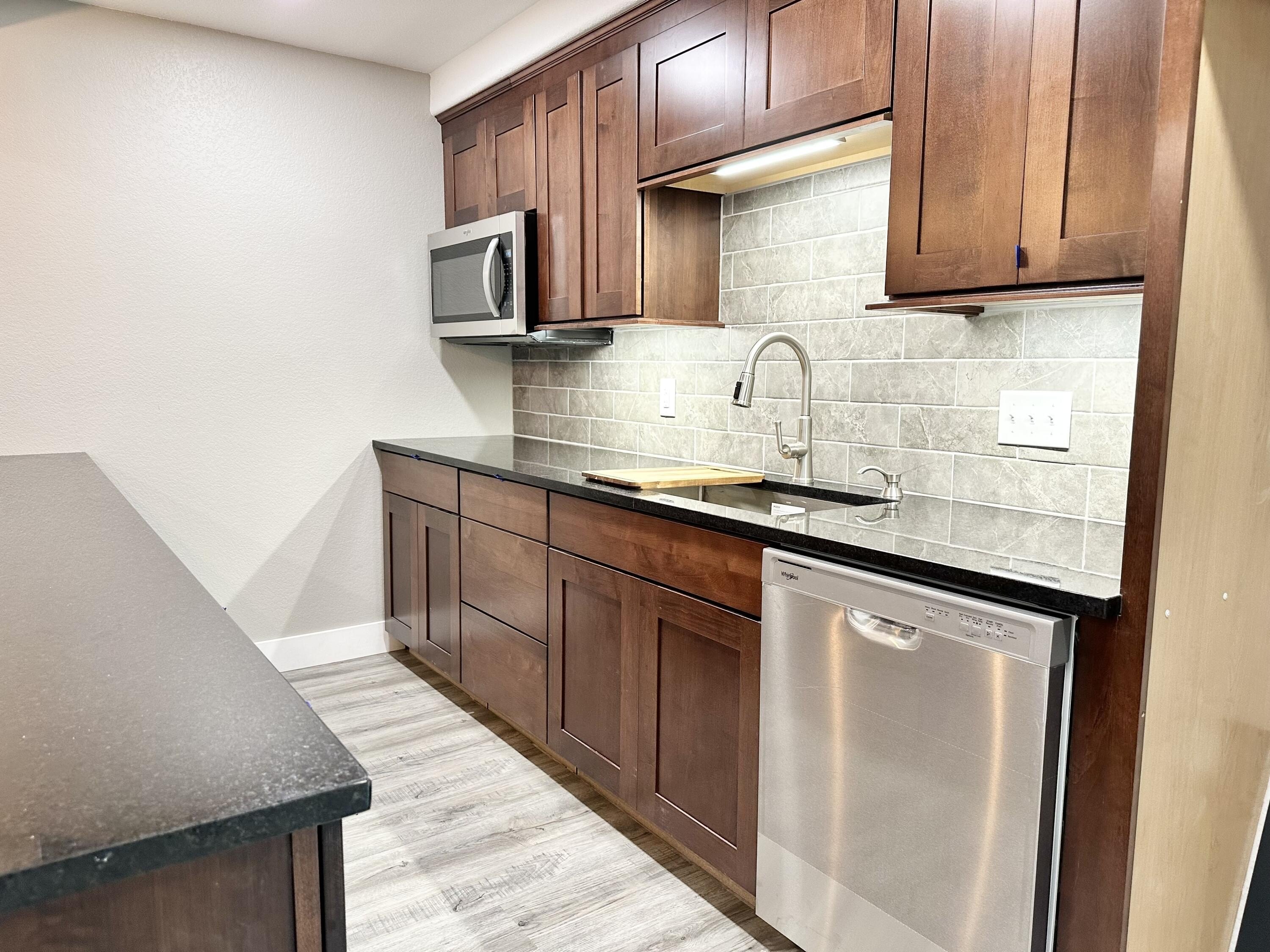 Shell Knob, Missouri, 65747, United States, 5 Bedrooms Bedrooms, ,3 BathroomsBathrooms,Residential,For Sale,1982122