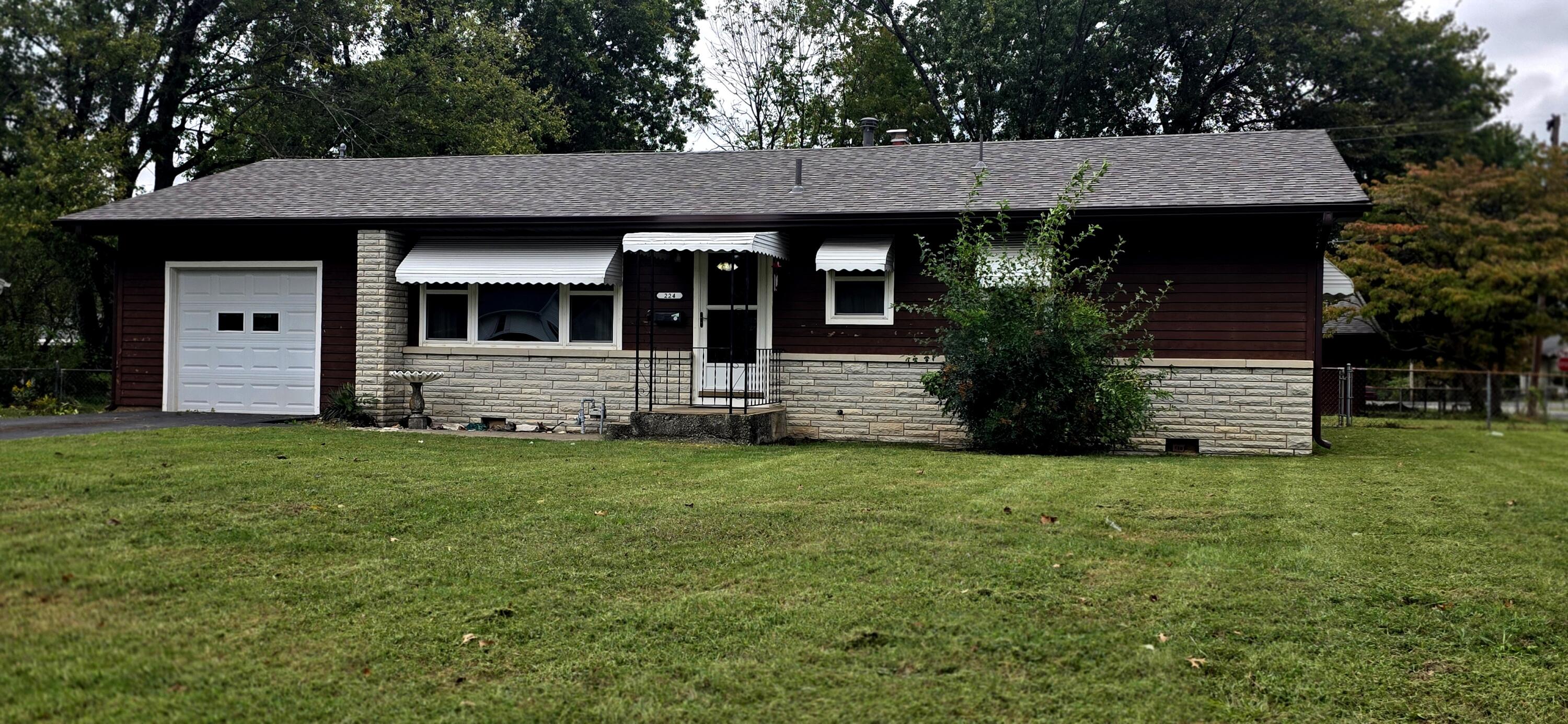 Forest Ln, Republic, MO 65738