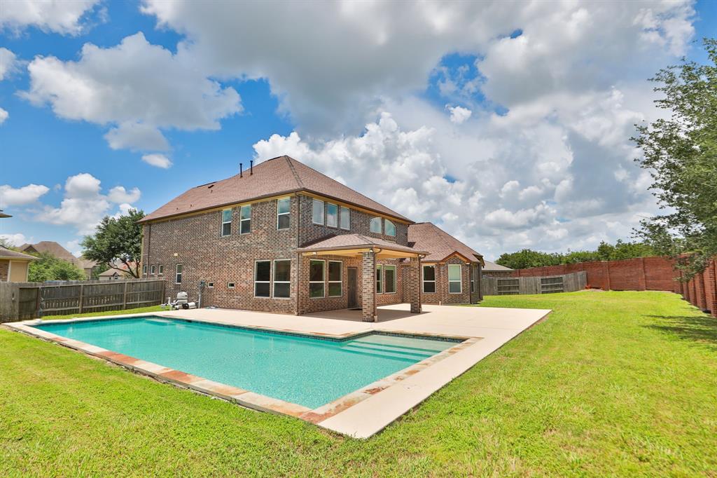 Sugar Land, Texas, 77479, United States, 5 Bedrooms Bedrooms, ,5 BathroomsBathrooms,Residential,For Sale,1982894