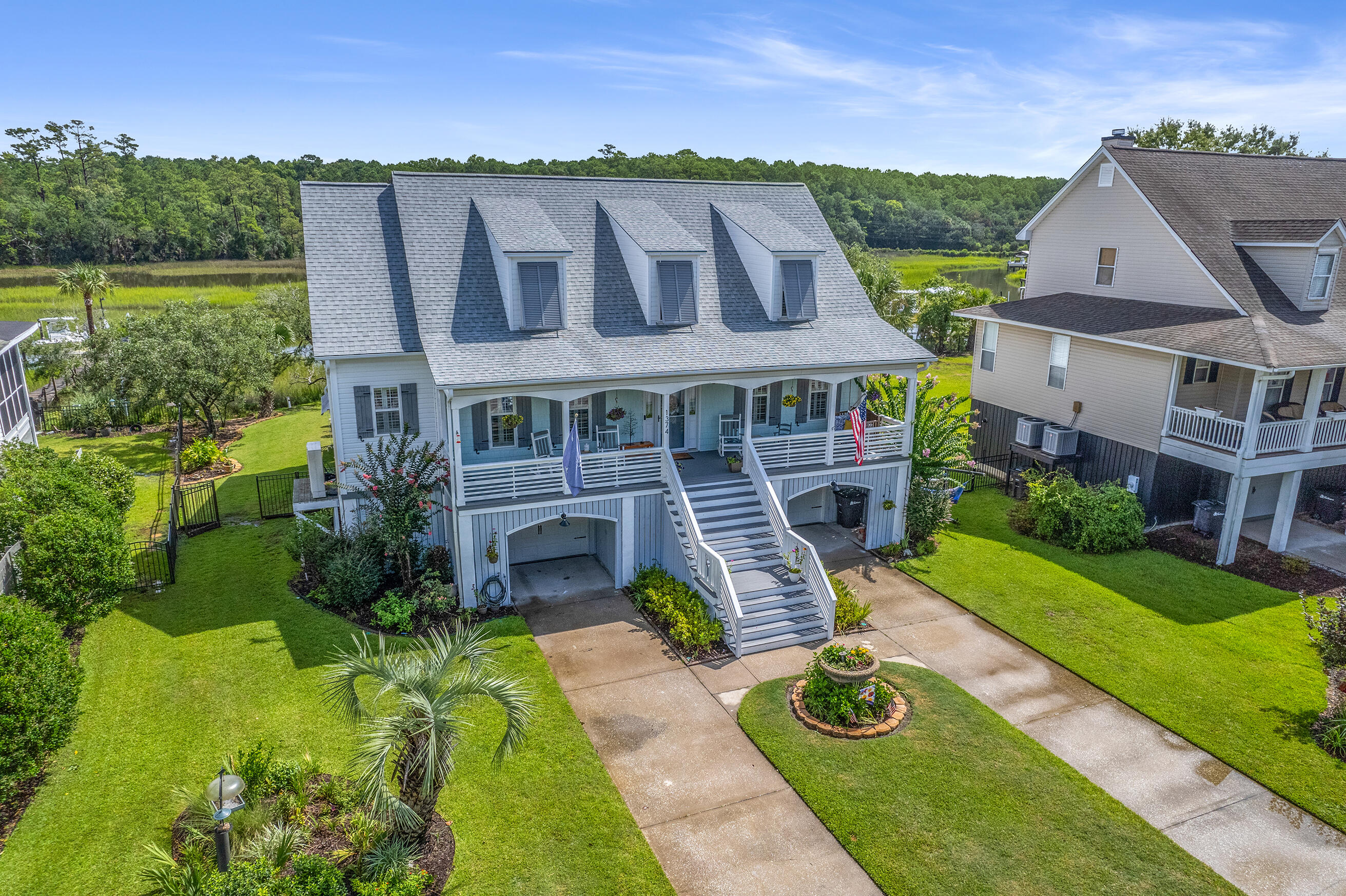 Mount Pleasant, South Carolina, 29466, United States, 3 Bedrooms Bedrooms, ,4 BathroomsBathrooms,Residential,For Sale,1798311