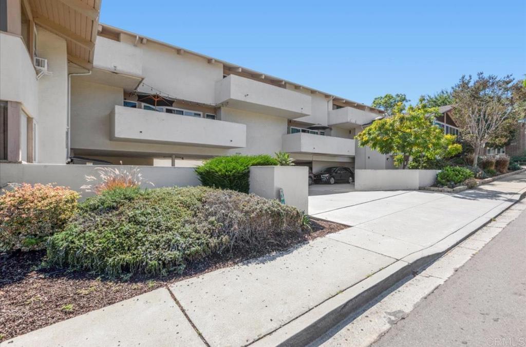 Carlsbad, California, 92009, United States, 2 Bedrooms Bedrooms, ,2 BathroomsBathrooms,Residential,For Sale,1932057