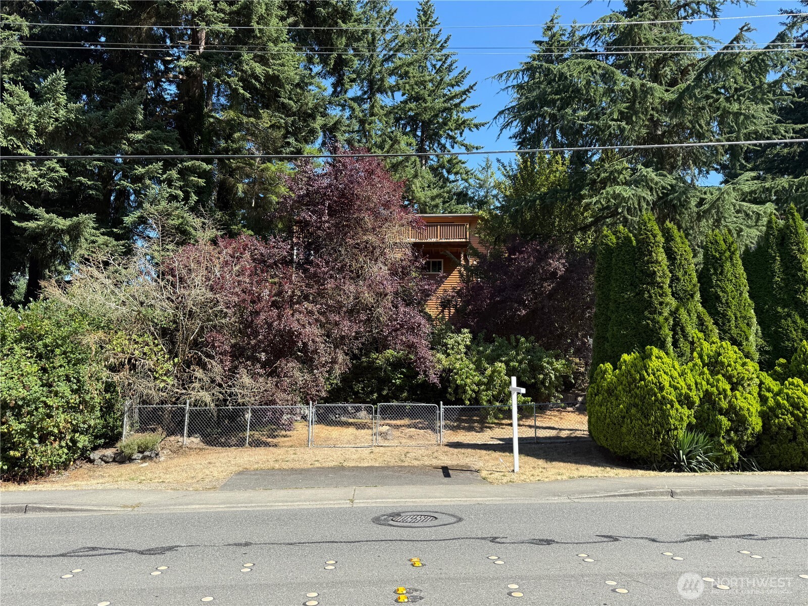 Edmonds, Washington, 98026, United States, 4 Bedrooms Bedrooms, ,2 BathroomsBathrooms,Residential,For Sale,1923504