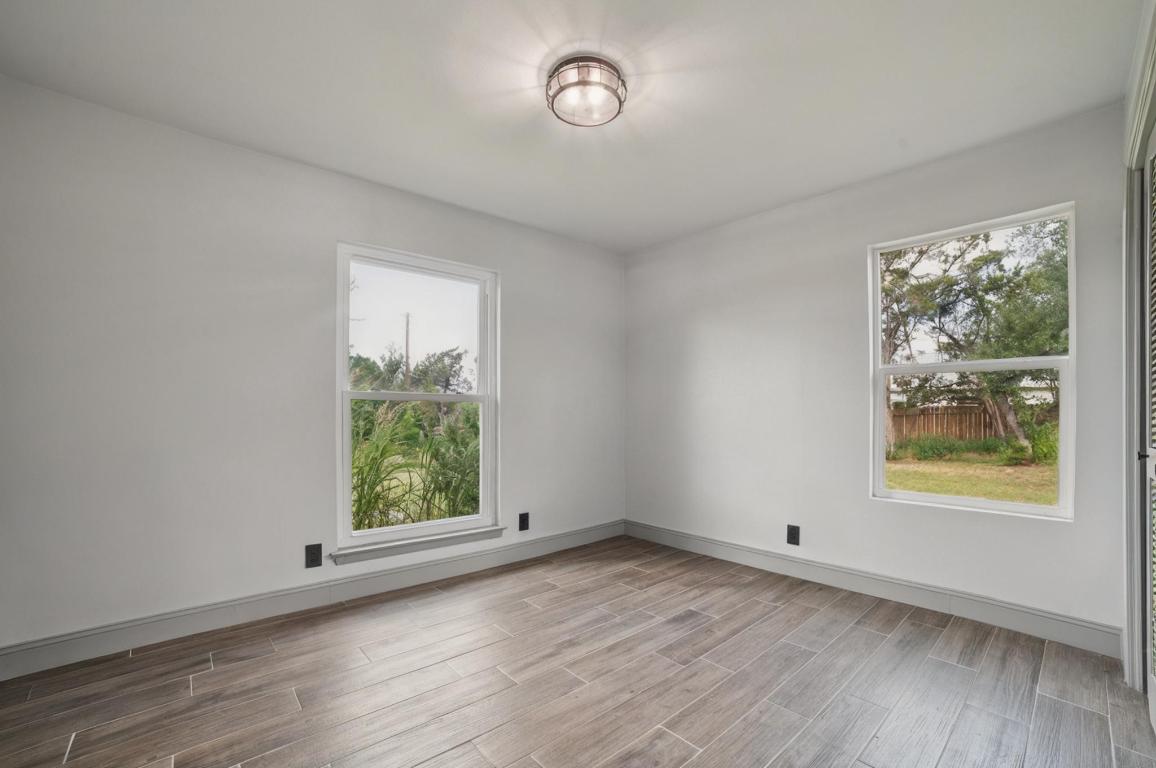 Austin, Texas, 78736, United States, 3 Bedrooms Bedrooms, ,2 BathroomsBathrooms,Residential,For Sale,1849915