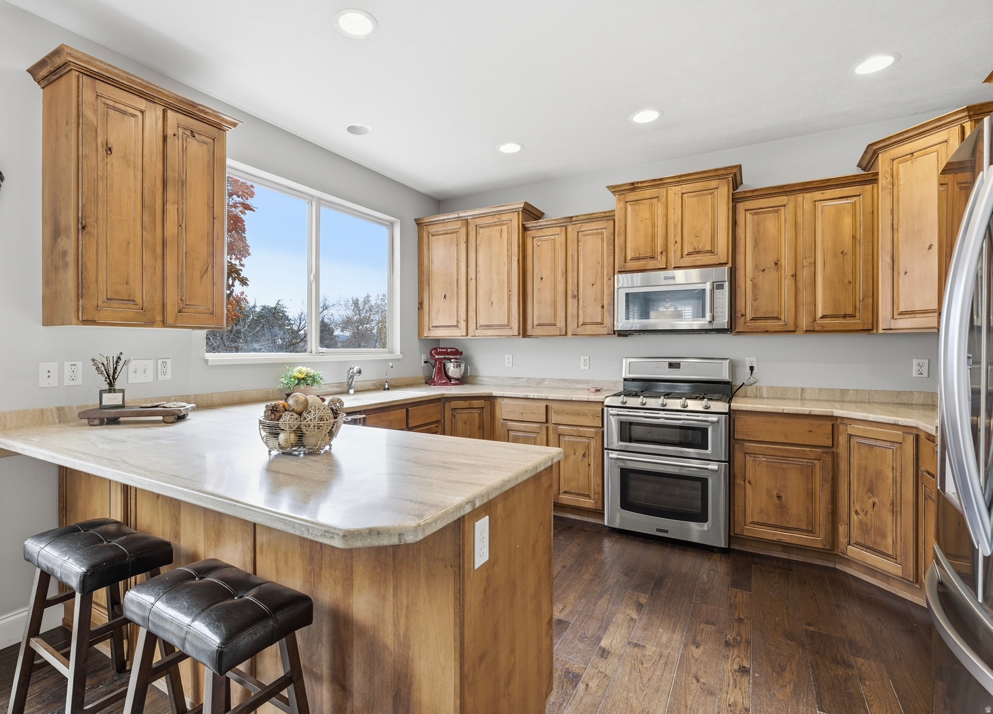 Sandy, Utah, 84092, United States, 4 Bedrooms Bedrooms, ,3 BathroomsBathrooms,Residential,For Sale,1992132