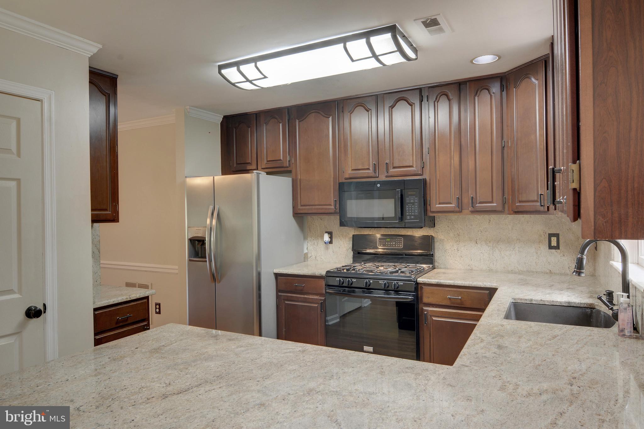 Centreville, Virginia, 20120, United States, 4 Bedrooms Bedrooms, ,3 BathroomsBathrooms,Residential,For Sale,1920404