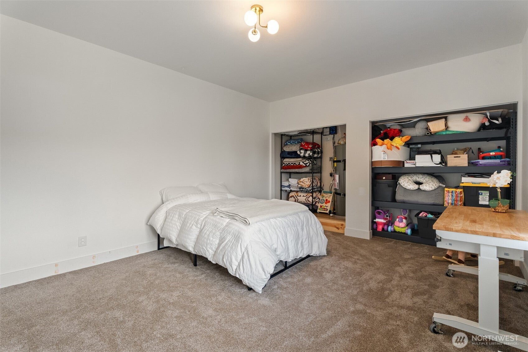 East Wenatchee, Washington, 98802, United States, 4 Bedrooms Bedrooms, ,3 BathroomsBathrooms,Residential,For Sale,1818784