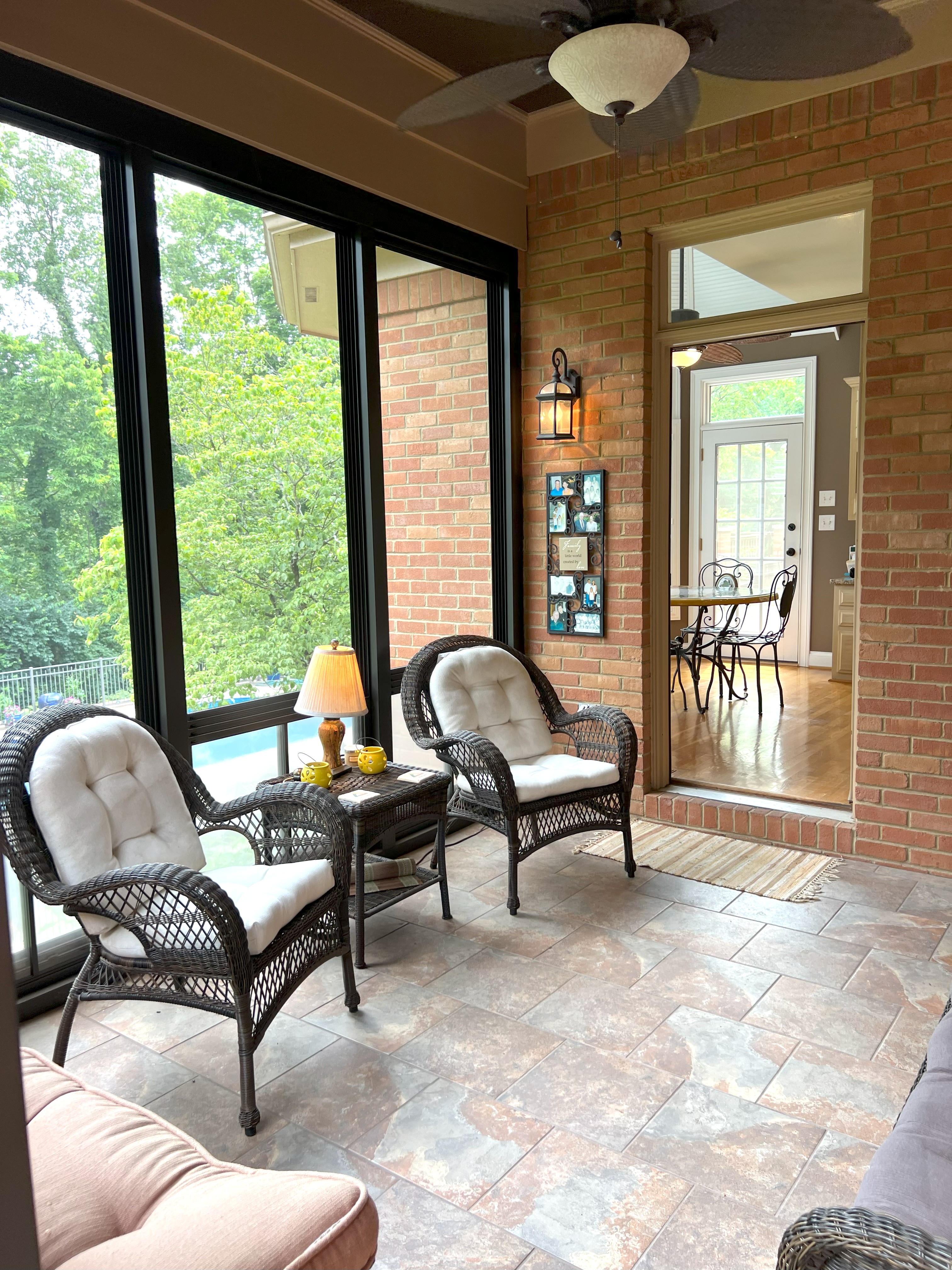 Frankfort, Kentucky, 40601, United States, 5 Bedrooms Bedrooms, ,4 BathroomsBathrooms,Residential,For Sale,1983551