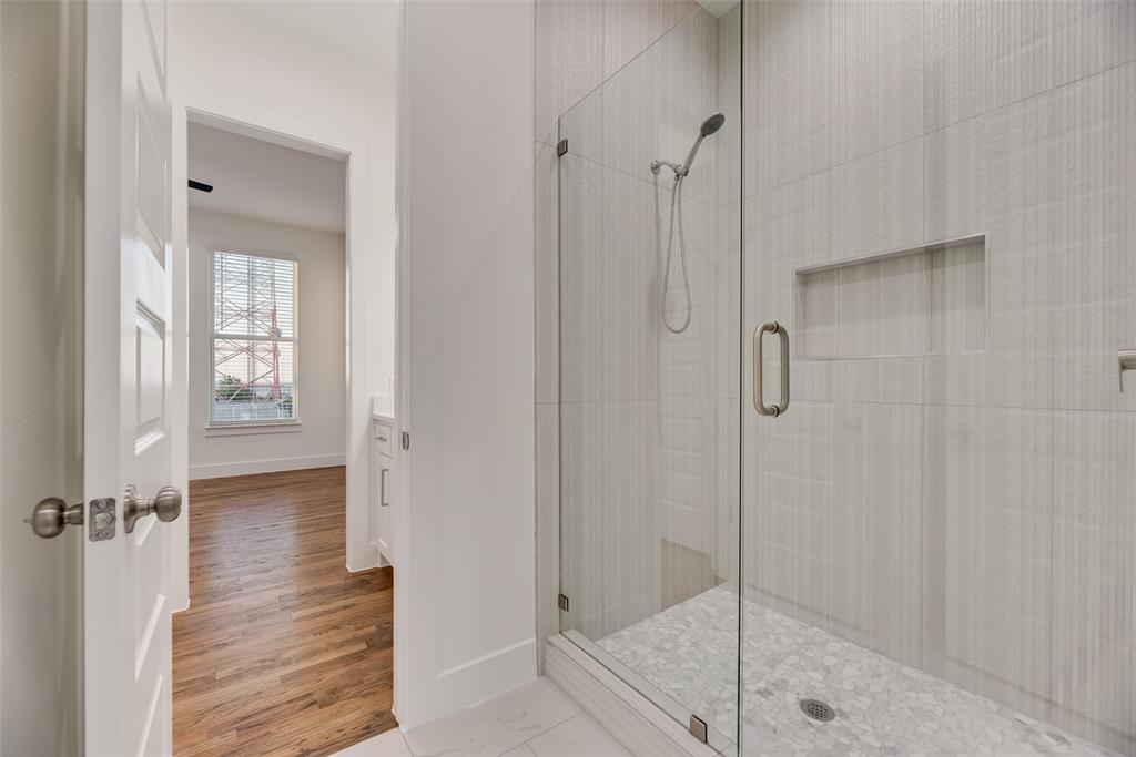 Dallas, Texas, 75211, United States, 4 Bedrooms Bedrooms, ,4 BathroomsBathrooms,Residential,For Sale,1893566