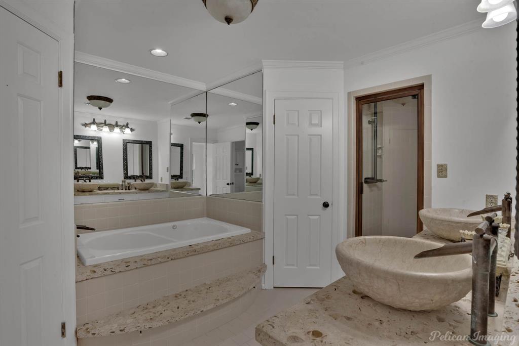 Shreveport, Louisiana, 71106, United States, 4 Bedrooms Bedrooms, ,4 BathroomsBathrooms,Residential,For Sale,1767240