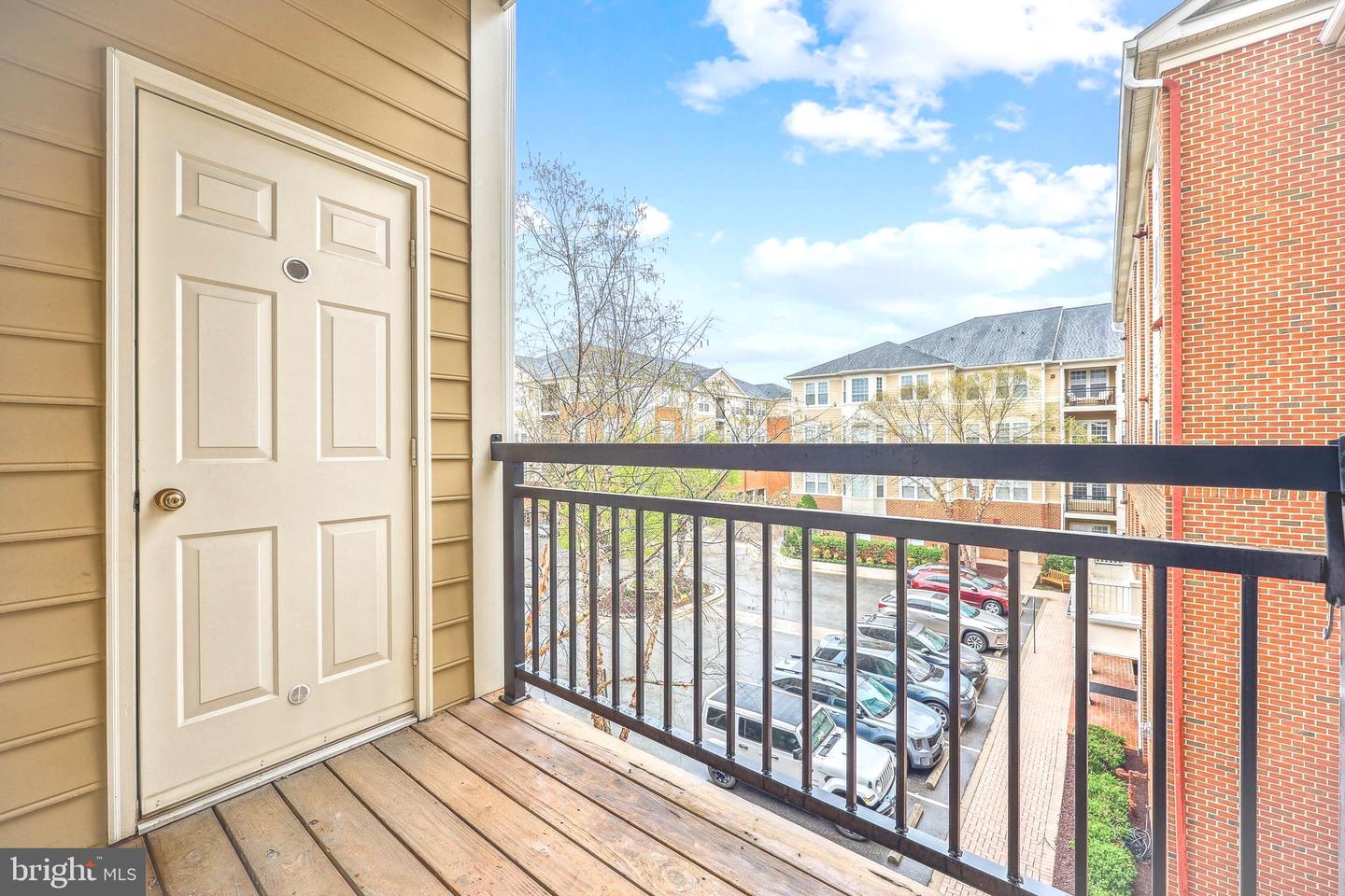 Rockville, Maryland, 20850, United States, 2 Bedrooms Bedrooms, ,2 BathroomsBathrooms,Residential,For Sale,1859700