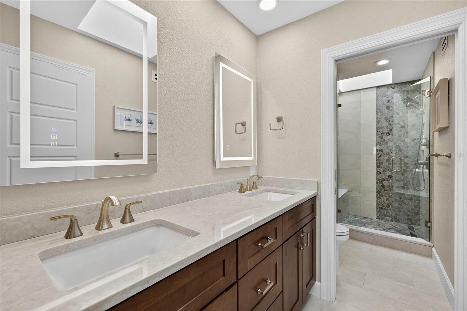 CLEARWATER BEACH, Florida, 33767, United States, 3 Bedrooms Bedrooms, ,3 BathroomsBathrooms,Residential,For Sale,1976812