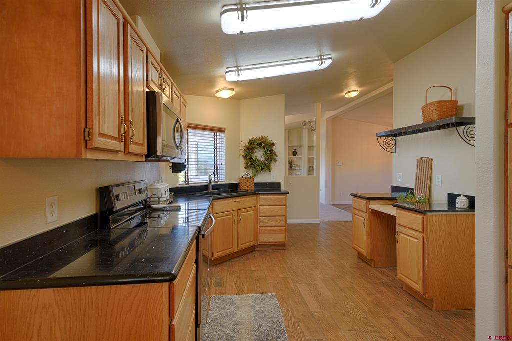 Montrose, Colorado, 81401, United States, 4 Bedrooms Bedrooms, ,3 BathroomsBathrooms,Residential,For Sale,1976353