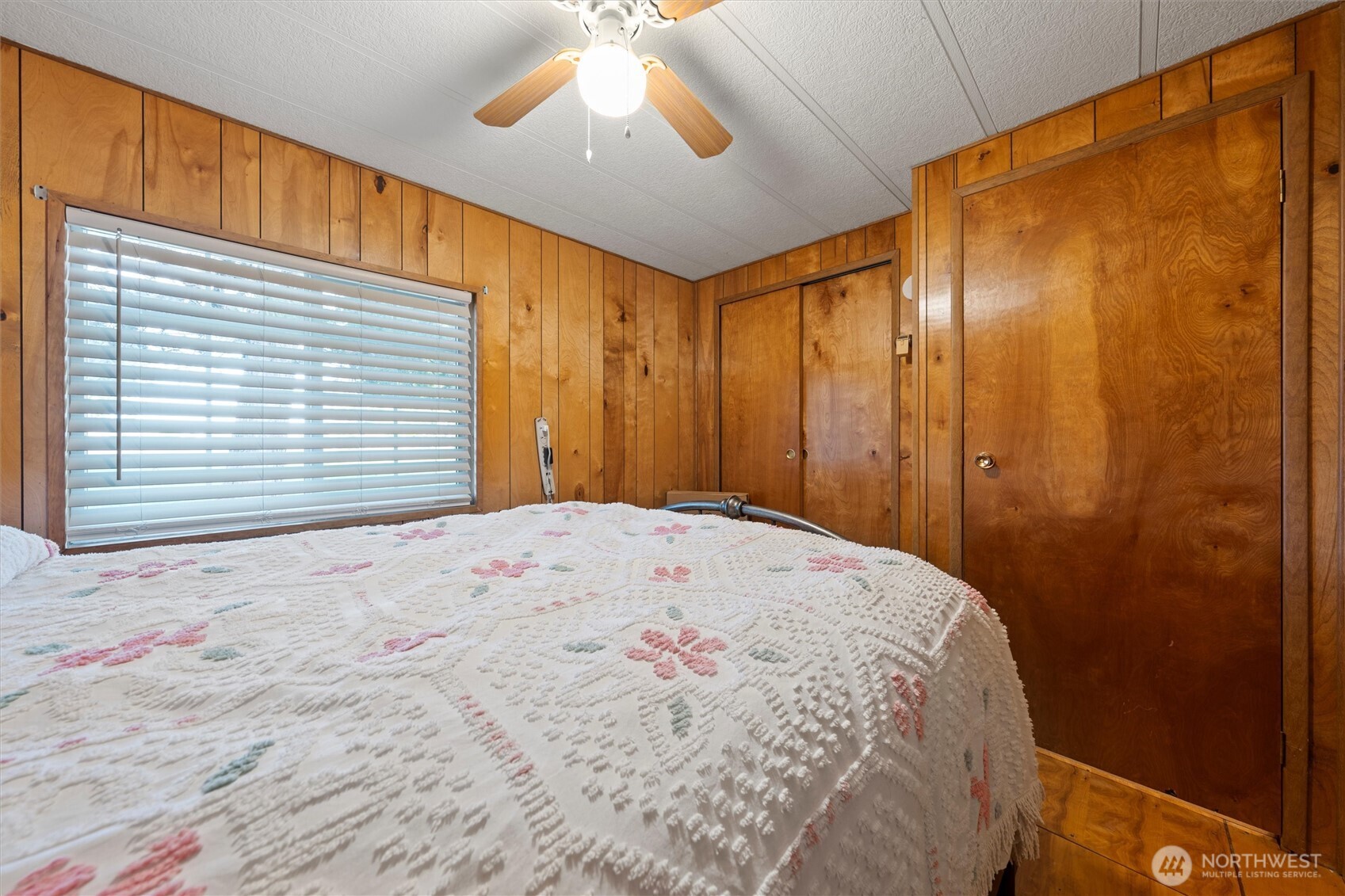 Soap Lake, Washington, 98851, United States, 3 Bedrooms Bedrooms, ,1 BathroomBathrooms,Residential,For Sale,1969387