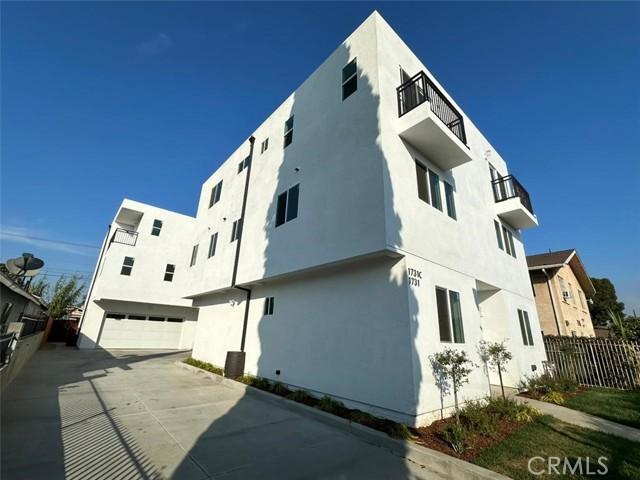 Los Angeles, California, 90001, United States, ,Residential,For Sale,1976329