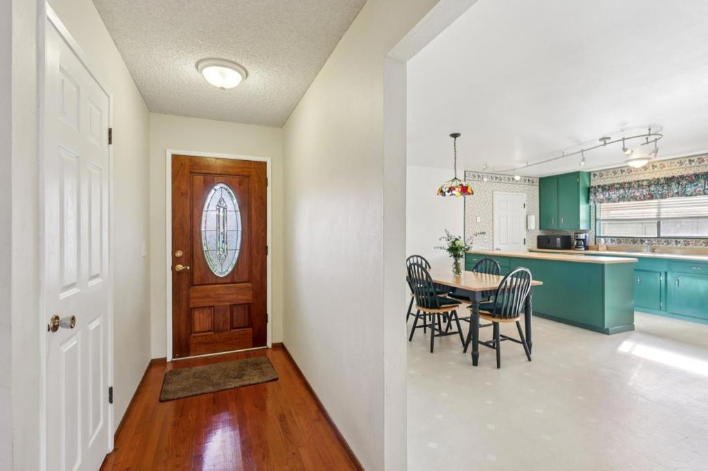 Marina, California, 93933, United States, 3 Bedrooms Bedrooms, ,2 BathroomsBathrooms,Residential,For Sale,2005109