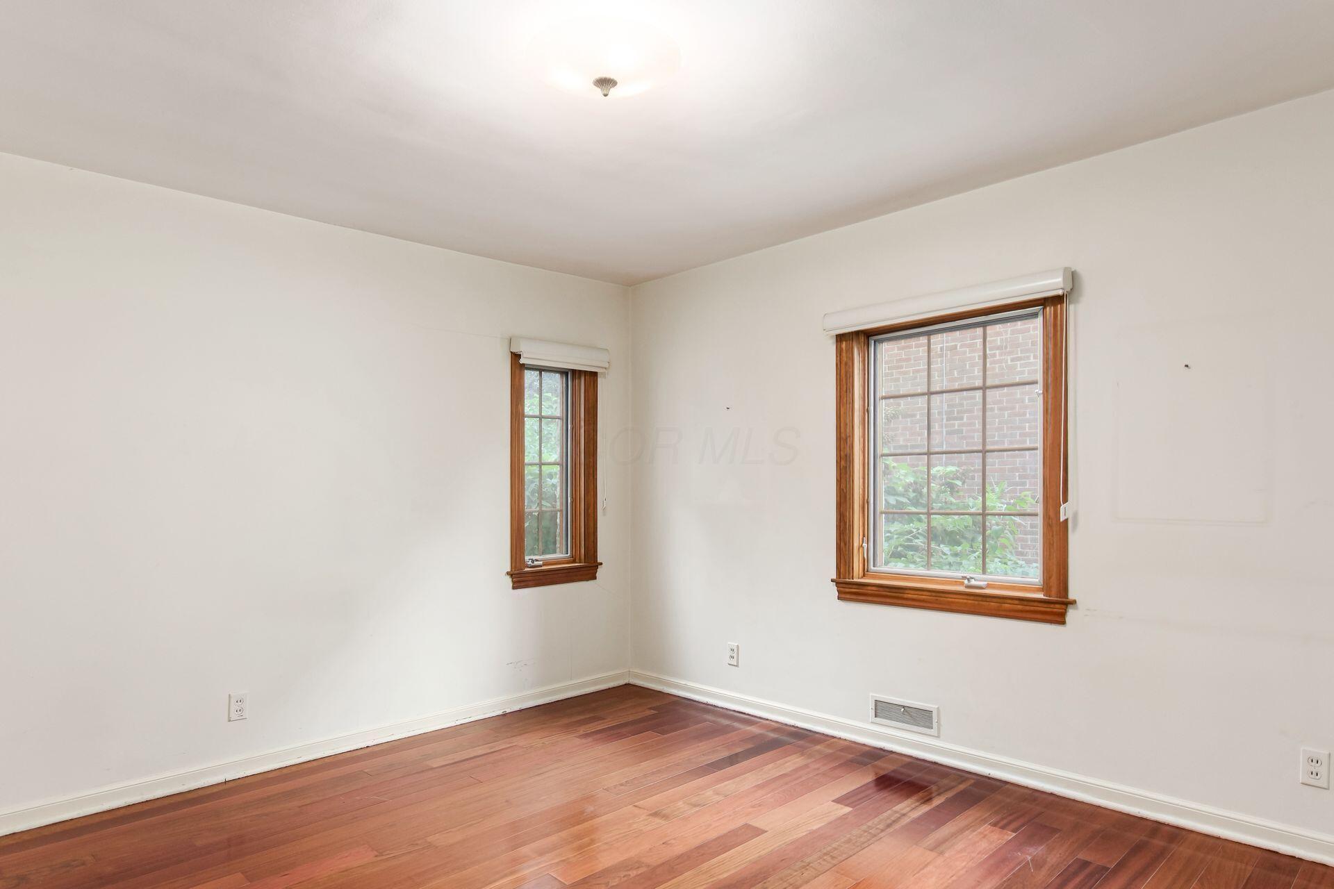 Bexley, Ohio, 43209, United States, 3 Bedrooms Bedrooms, ,2 BathroomsBathrooms,Residential,For Sale,1926362