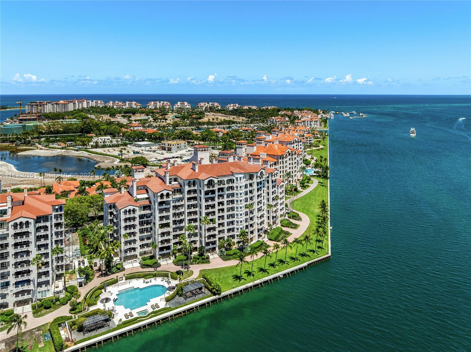 Miami Beach, Florida, 33109, United States, 4 Bedrooms Bedrooms, ,5 BathroomsBathrooms,Residential,For Sale,1858319