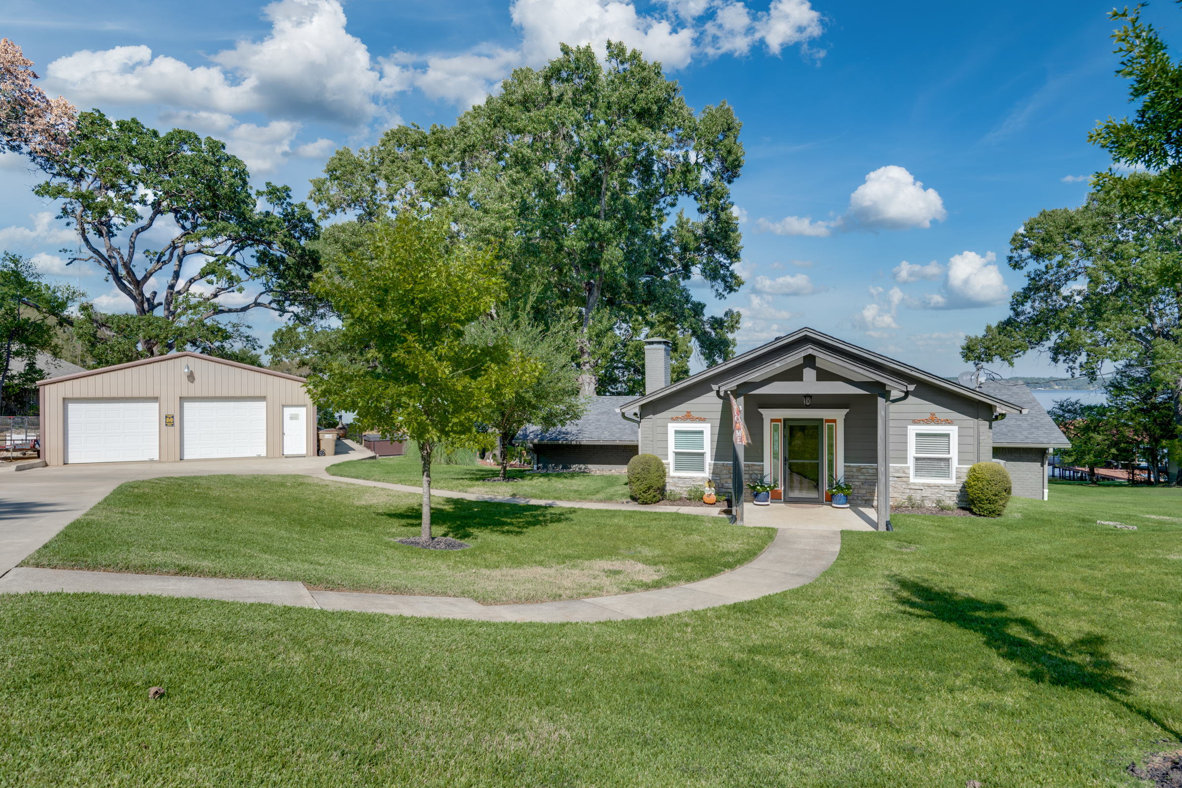 Circle Pt, Frankston, TX 75763 #1