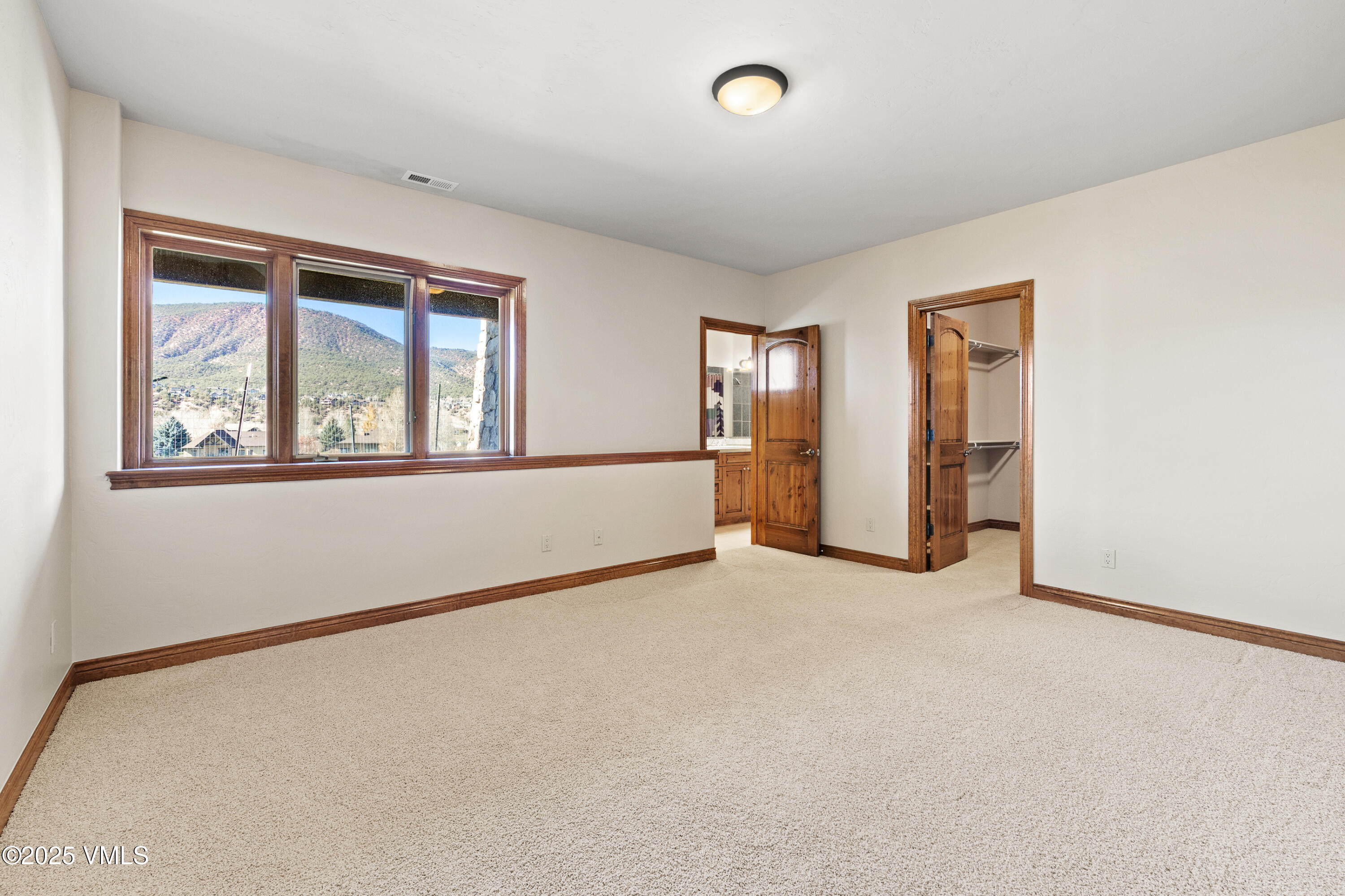 Gypsum, Colorado, 81637, United States, 6 Bedrooms Bedrooms, ,5 BathroomsBathrooms,Residential,For Sale,1987676