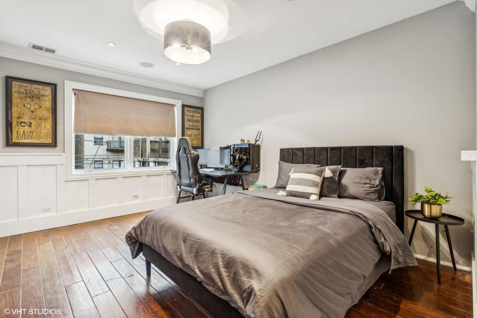 3830 N Wayne Avenue, Chicago, Illinois, 60613, United States, 6 Bedrooms Bedrooms, ,6 BathroomsBathrooms,Residential,For Sale,3830 N Wayne Avenue,1628817