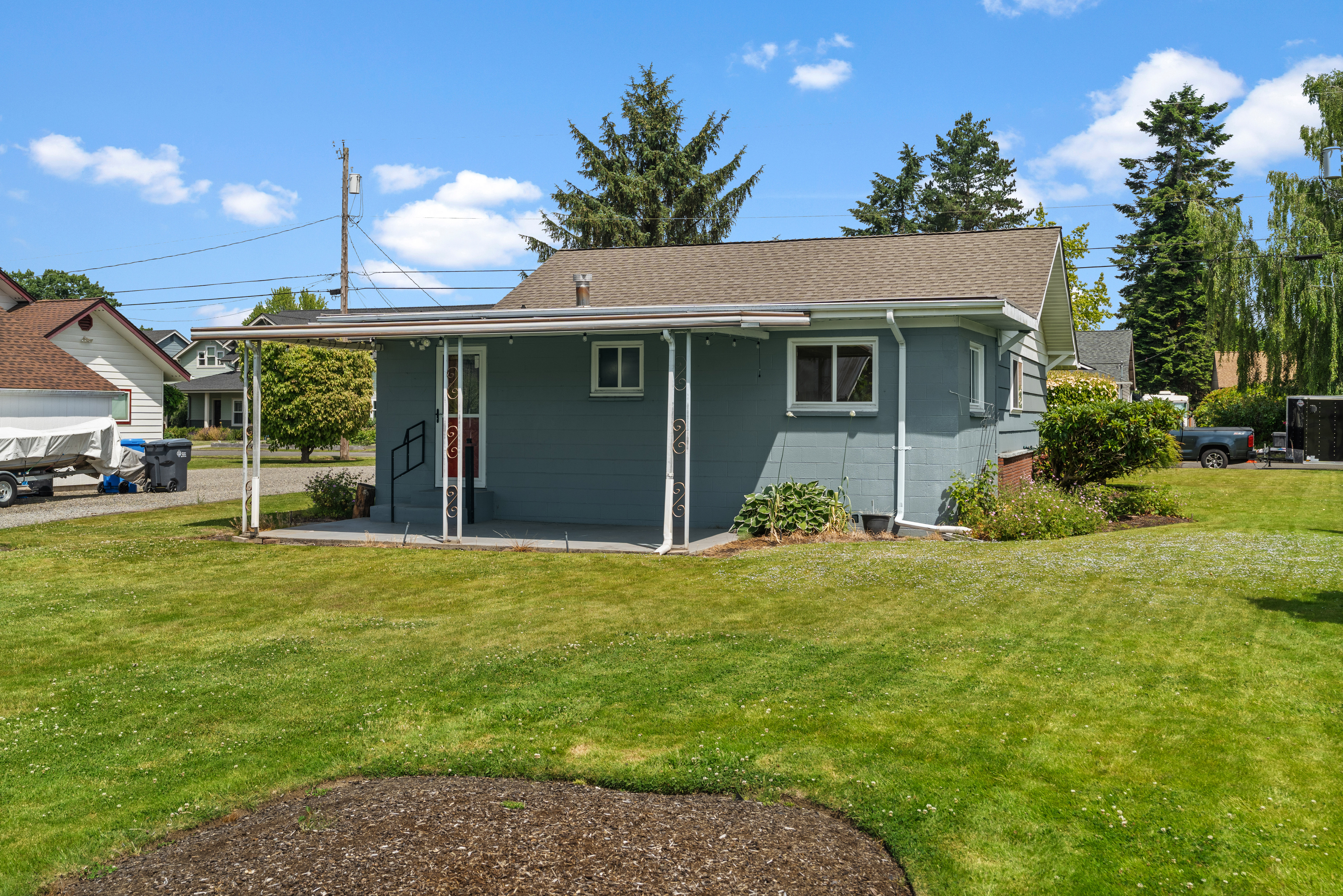  926 6th Ave SW - 物件實景