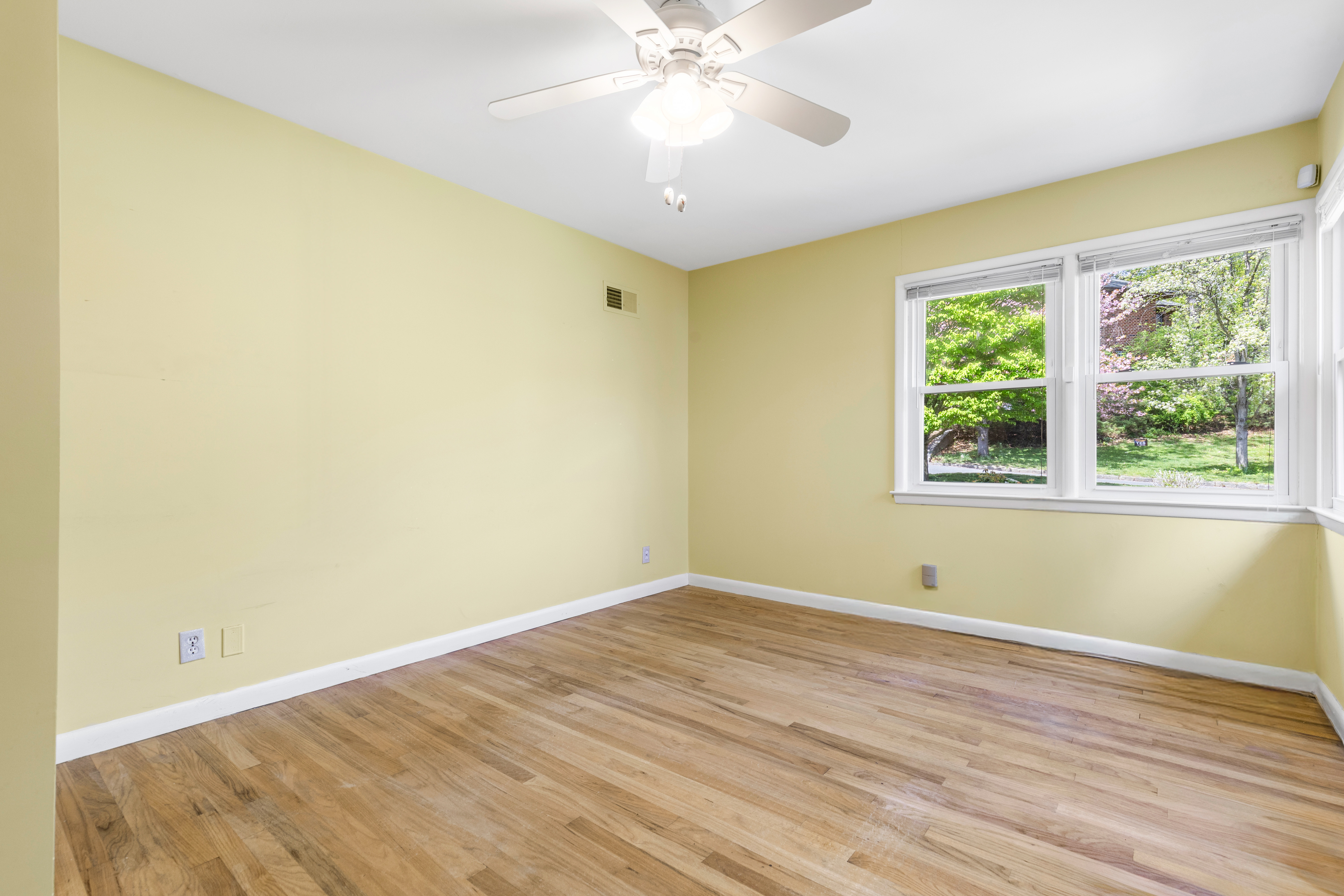  30 Claudet Way - 物件實景