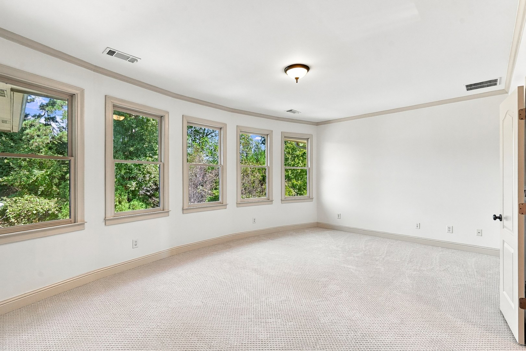  Exceptional Custom-Built Home with Theater, Full Bar and Private Gym - 物件實景