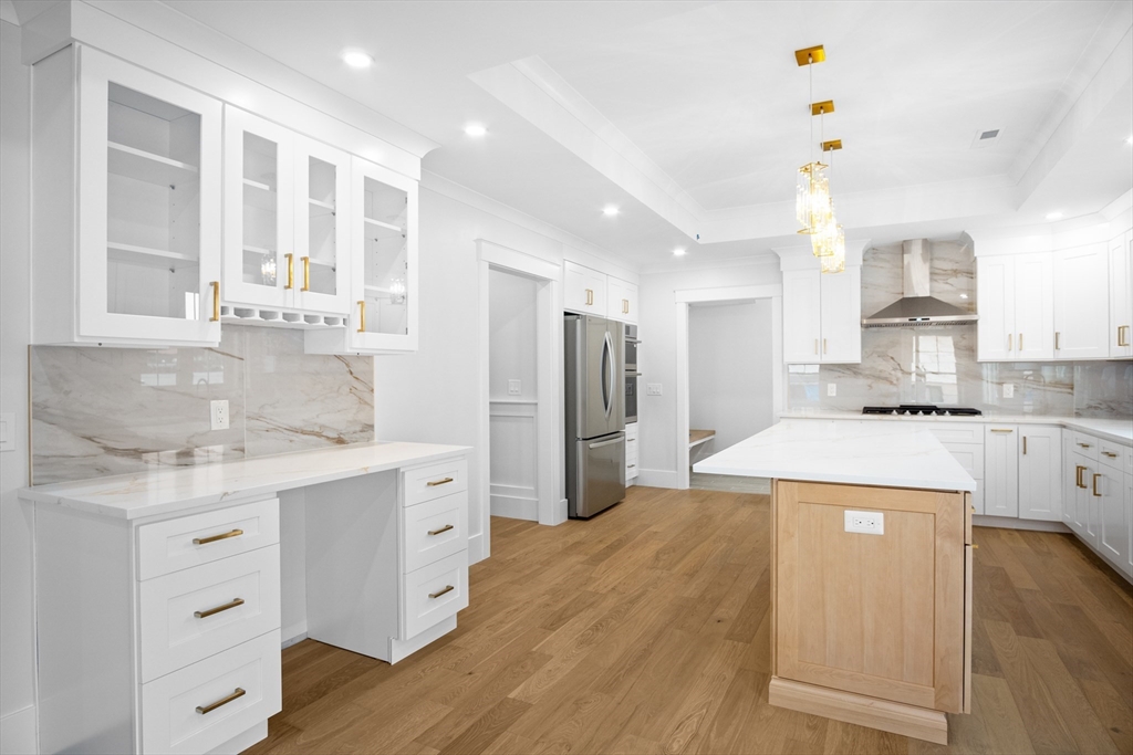 Attleboro, Massachusetts, 02703, United States, 4 Bedrooms Bedrooms, ,3 BathroomsBathrooms,Residential,For Sale,1973726