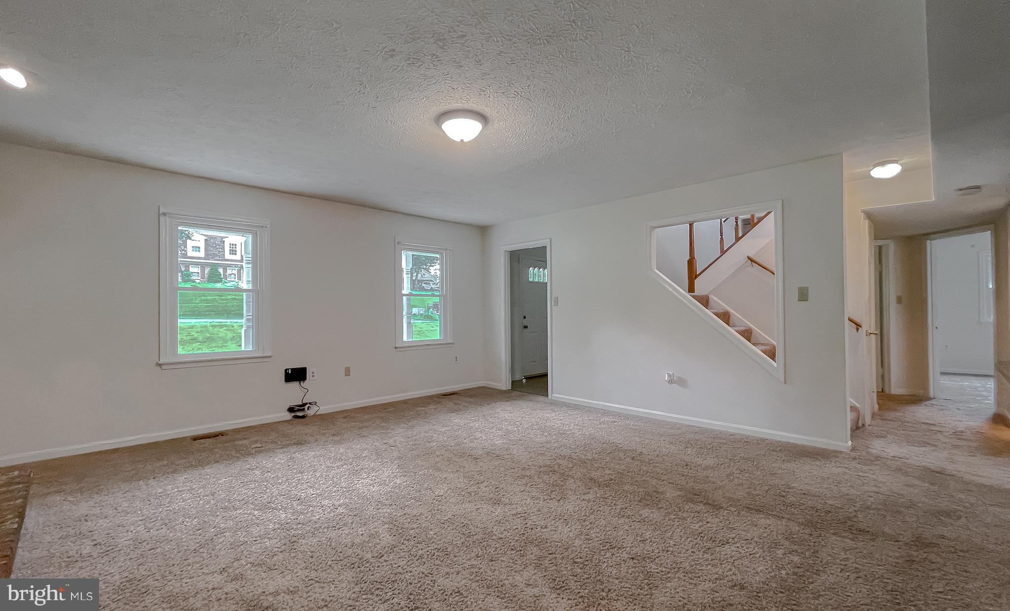 Waldorf, Maryland, 20603, United States, 5 Bedrooms Bedrooms, ,3 BathroomsBathrooms,Residential,For Sale,1928976