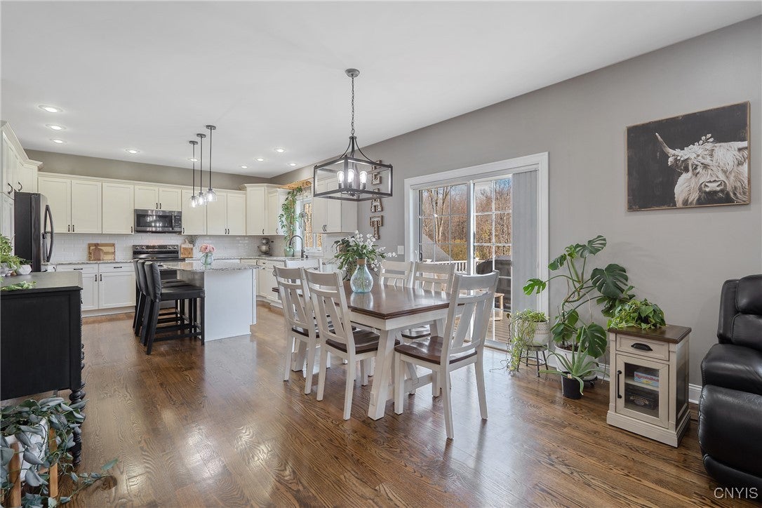 Oswego, New York, 13126, United States, 4 Bedrooms Bedrooms, ,4 BathroomsBathrooms,Residential,For Sale,1987405