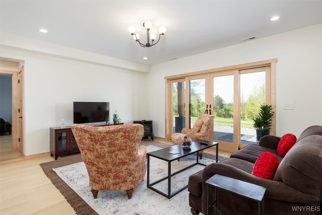Concord, New York, 14141, United States, 3 Bedrooms Bedrooms, ,3 BathroomsBathrooms,Residential,For Sale,1823281