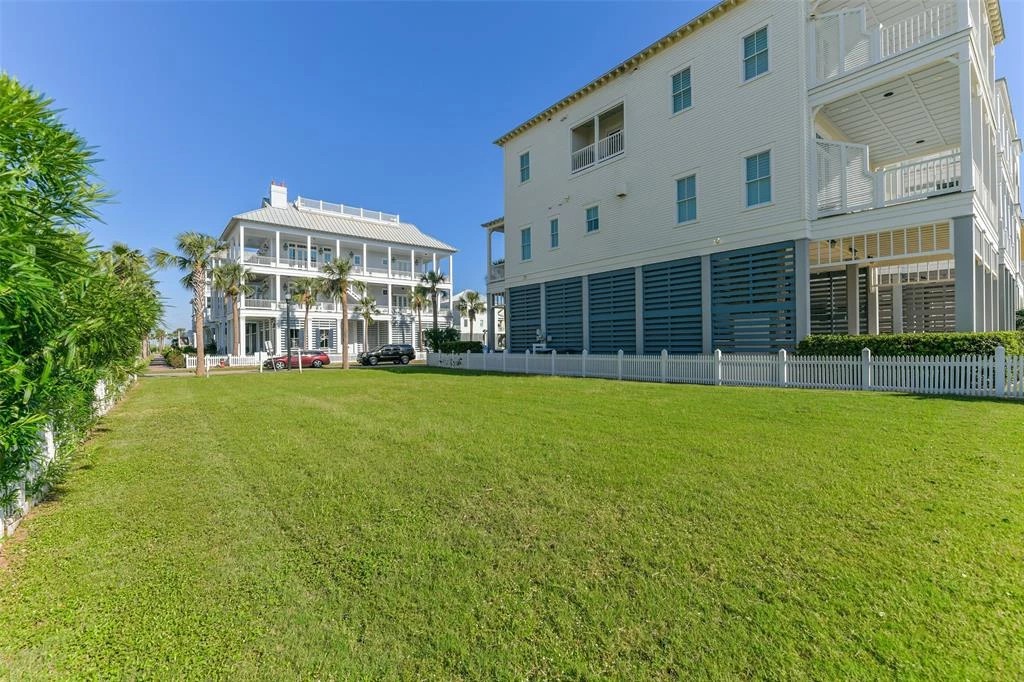 1717 Seaside Drive, Galveston, Texas, 77550, United States, ,Land,For Sale,1717 Seaside Drive,1635096