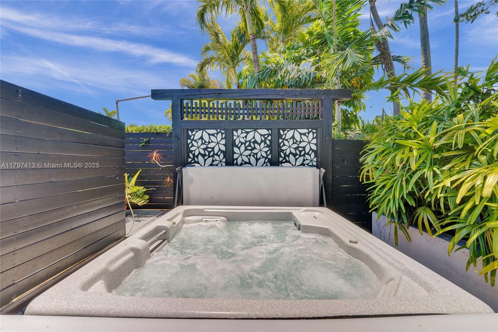 Wilton Manors, Florida, 33305, United States, 3 Bedrooms Bedrooms, ,3 BathroomsBathrooms,Residential,For Sale,1803102